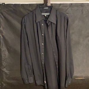 Nice button up dress shirt by Perry Ellis.